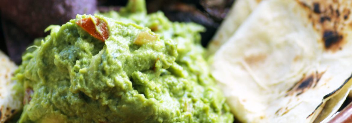 RSS Chunky Authentic Guacamole with Carnitas, Tortillas, and Chips 4